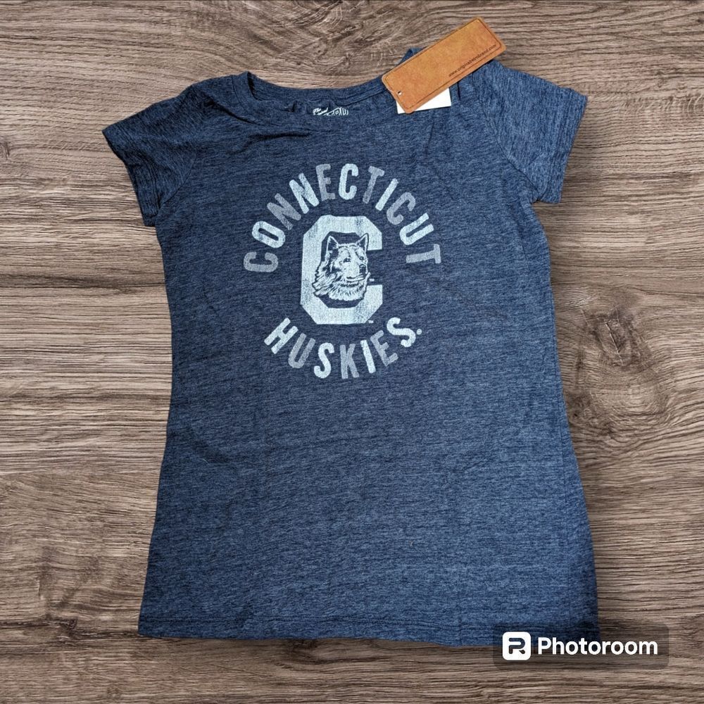 Retro Brand Blue Connector Huskies Tee Shirt NWT